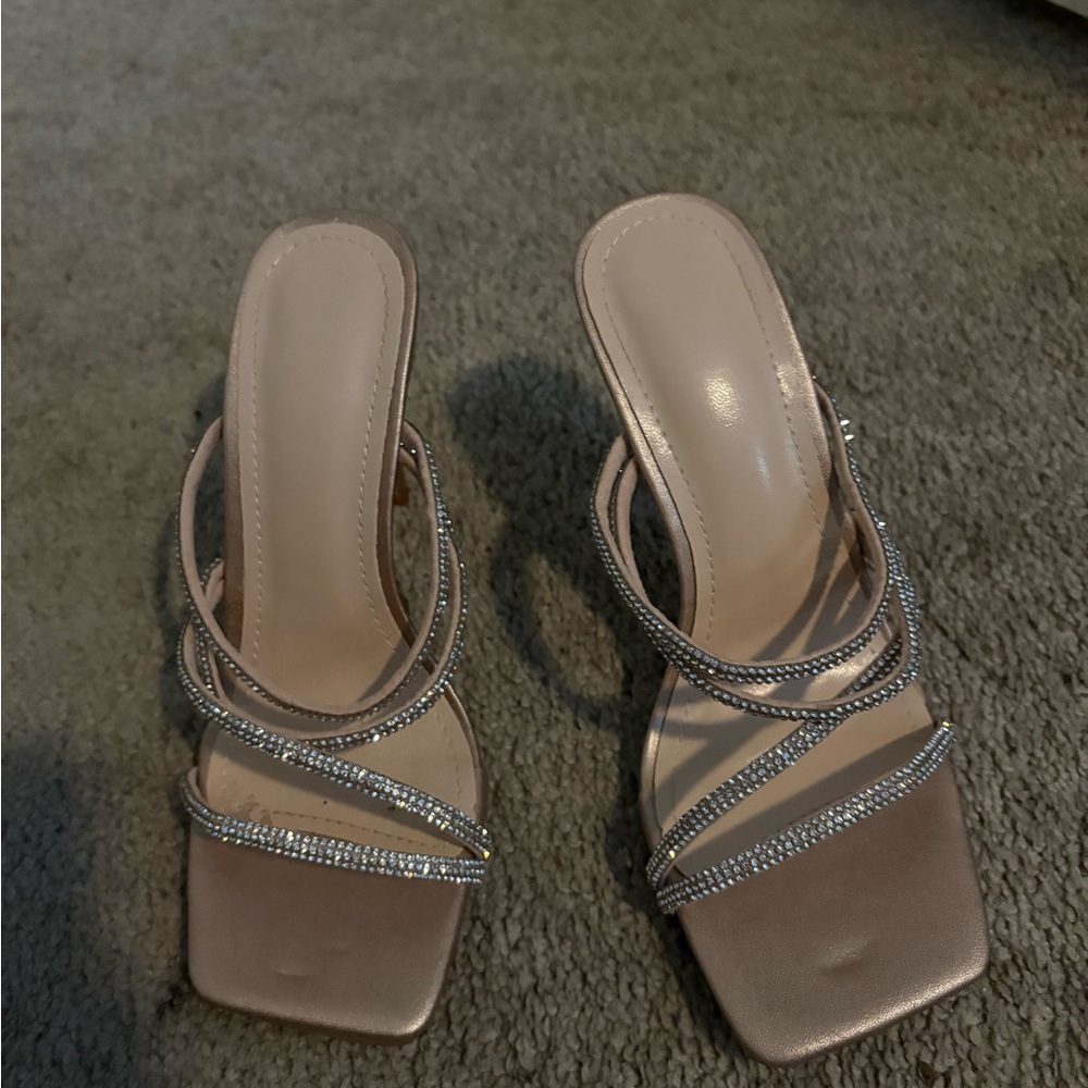 Elegant Women's Strappy Heels - Cream and Silver